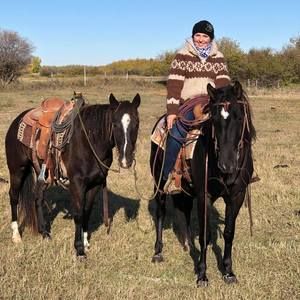 Meet your Posher, Danika